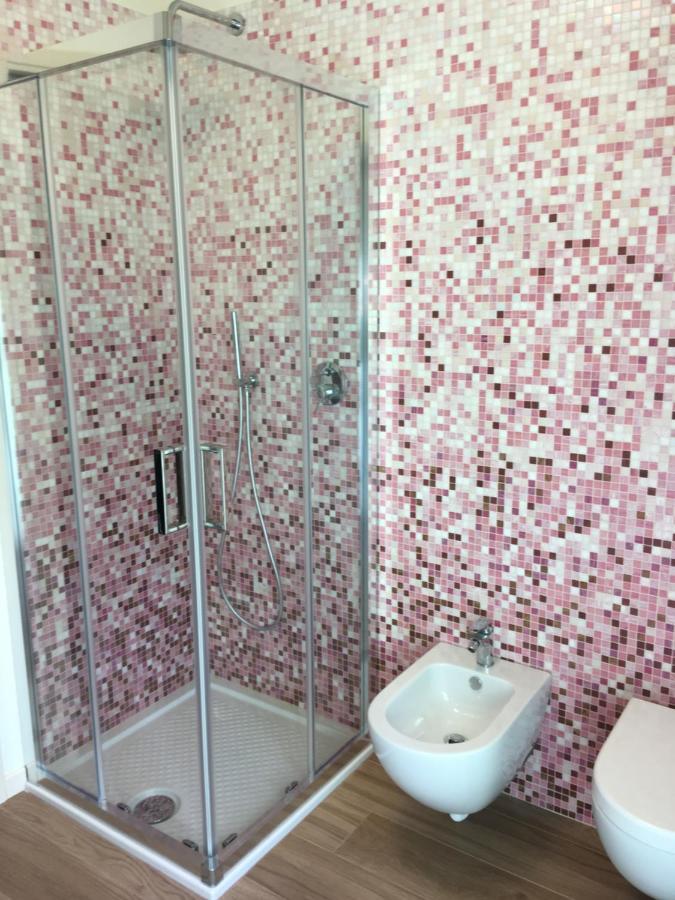 Residenza Elena Lejlighed Rimini Eksteriør billede