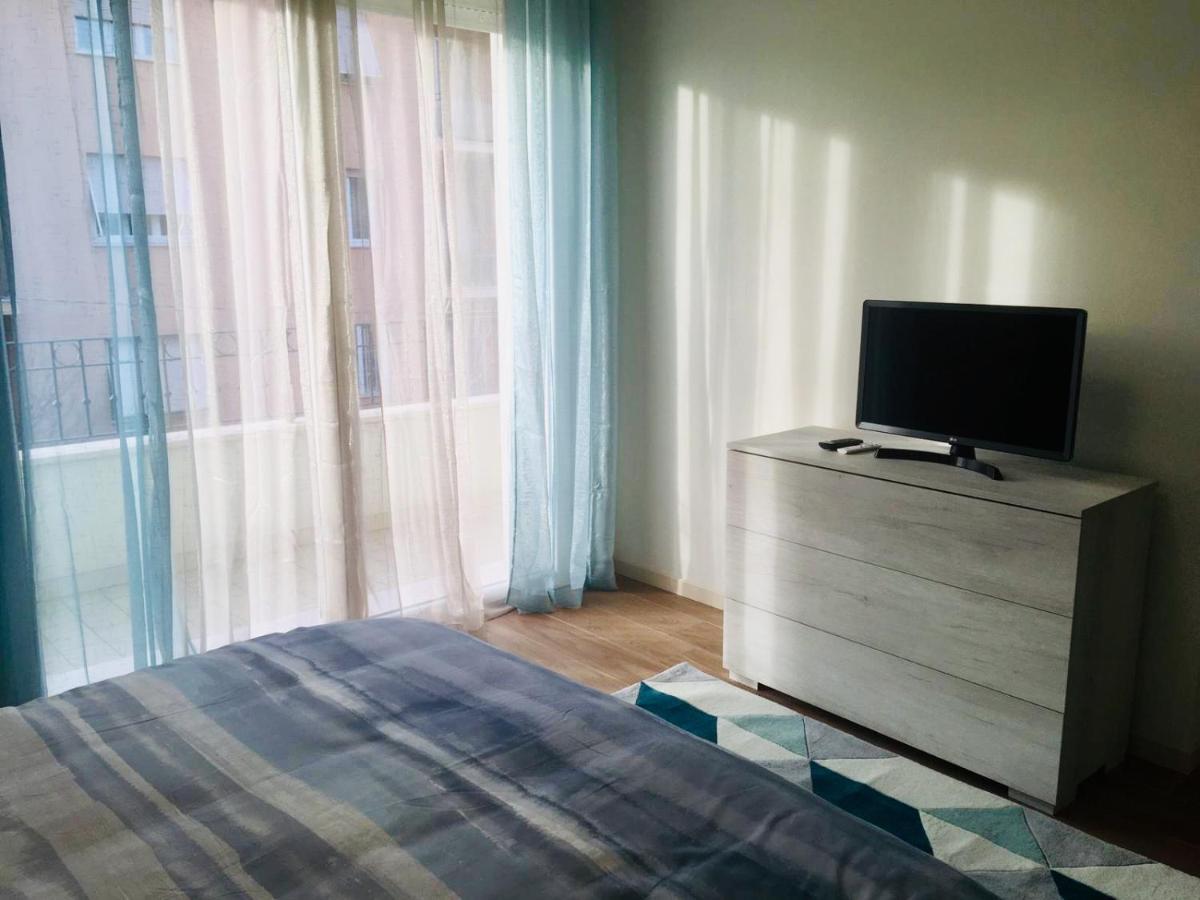 Residenza Elena Lejlighed Rimini Eksteriør billede